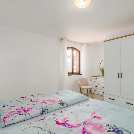 Idyllisches Nur 250 Meter Zum Mit Pool, Meerblick, Grillbereich, Liegen דירה פורץ