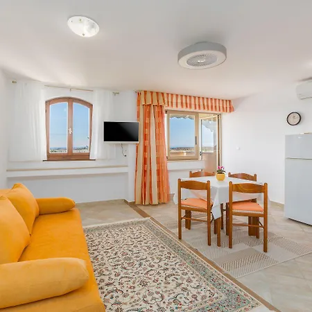 Idyllisches Nur 250 Meter Zum Mit Pool, Meerblick, Grillbereich, Liegen פורץ