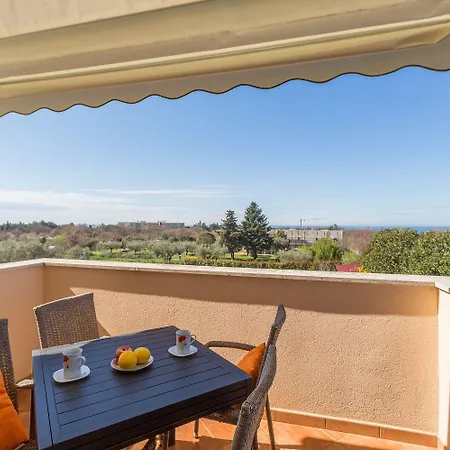 Idyllisches Nur 250 Meter Zum Mit Pool, Meerblick, Grillbereich, Liegen Lejlighed *