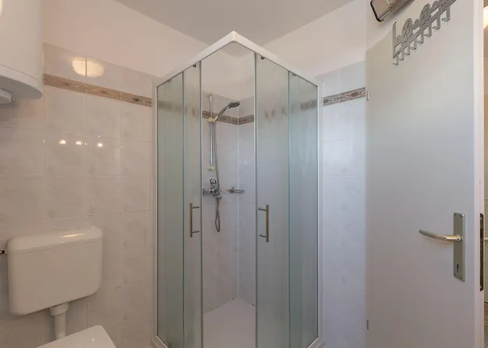 Idyllisches Nur 250 Meter Zum Mit Pool, Meerblick, Grillbereich, Liegen *